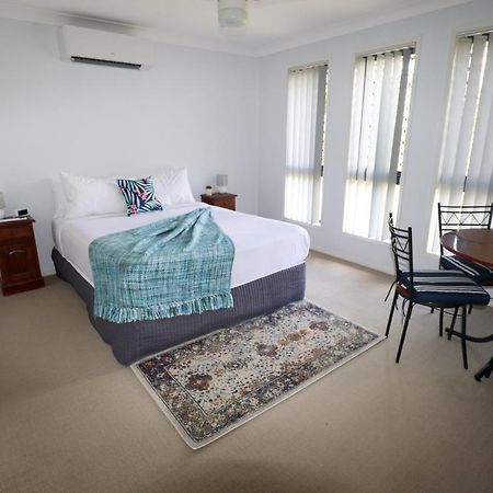 Blk Stays Guest House Deluxe Units Morayfield Εξωτερικό φωτογραφία