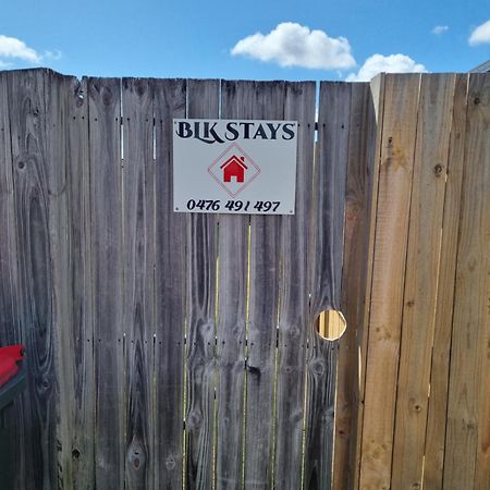 Blk Stays Guest House Deluxe Units Morayfield Εξωτερικό φωτογραφία