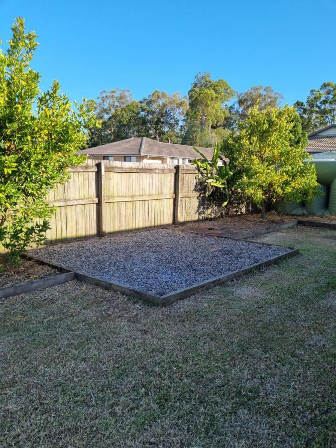 Blk Stays Guest House Deluxe Units Morayfield Εξωτερικό φωτογραφία