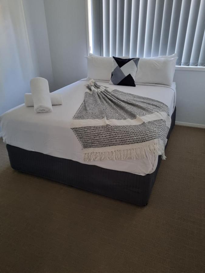 Blk Stays Guest House Deluxe Units Morayfield Εξωτερικό φωτογραφία