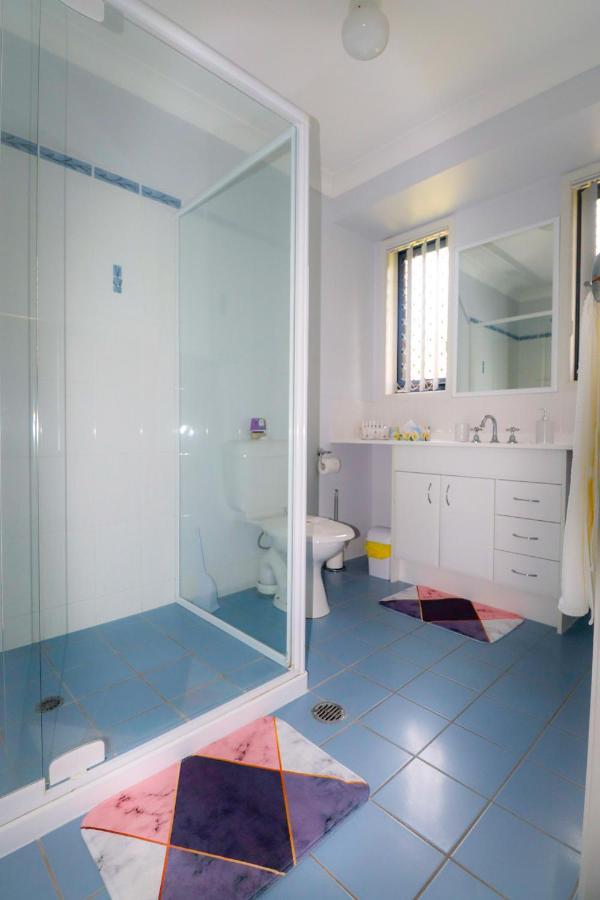 Blk Stays Guest House Deluxe Units Morayfield Εξωτερικό φωτογραφία