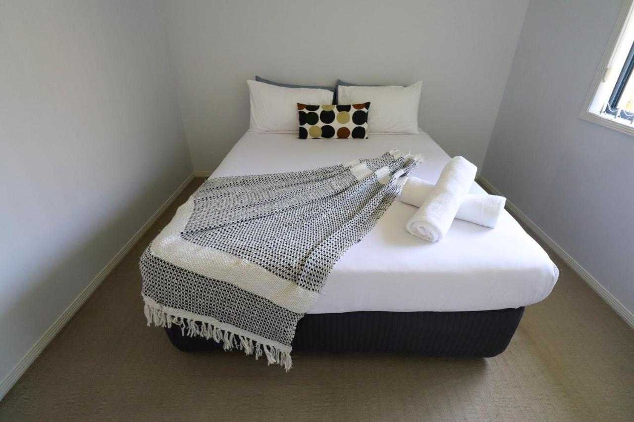 Blk Stays Guest House Deluxe Units Morayfield Εξωτερικό φωτογραφία